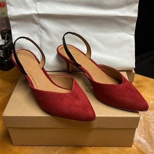 Women’s- Joie, RALINO, EU size 40, US size 9.5, Currant with black ankle strap.